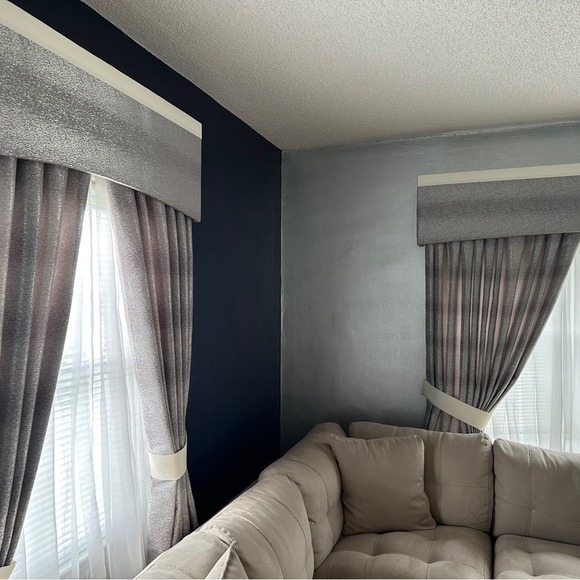 Silver curtains - Picture 8 of 8